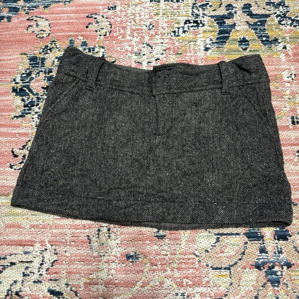 Y2K American Eagle mini skirt.